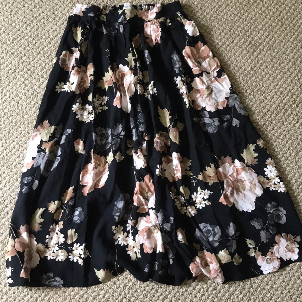 Abercrombie & Fitch Floral Midi Skirt
